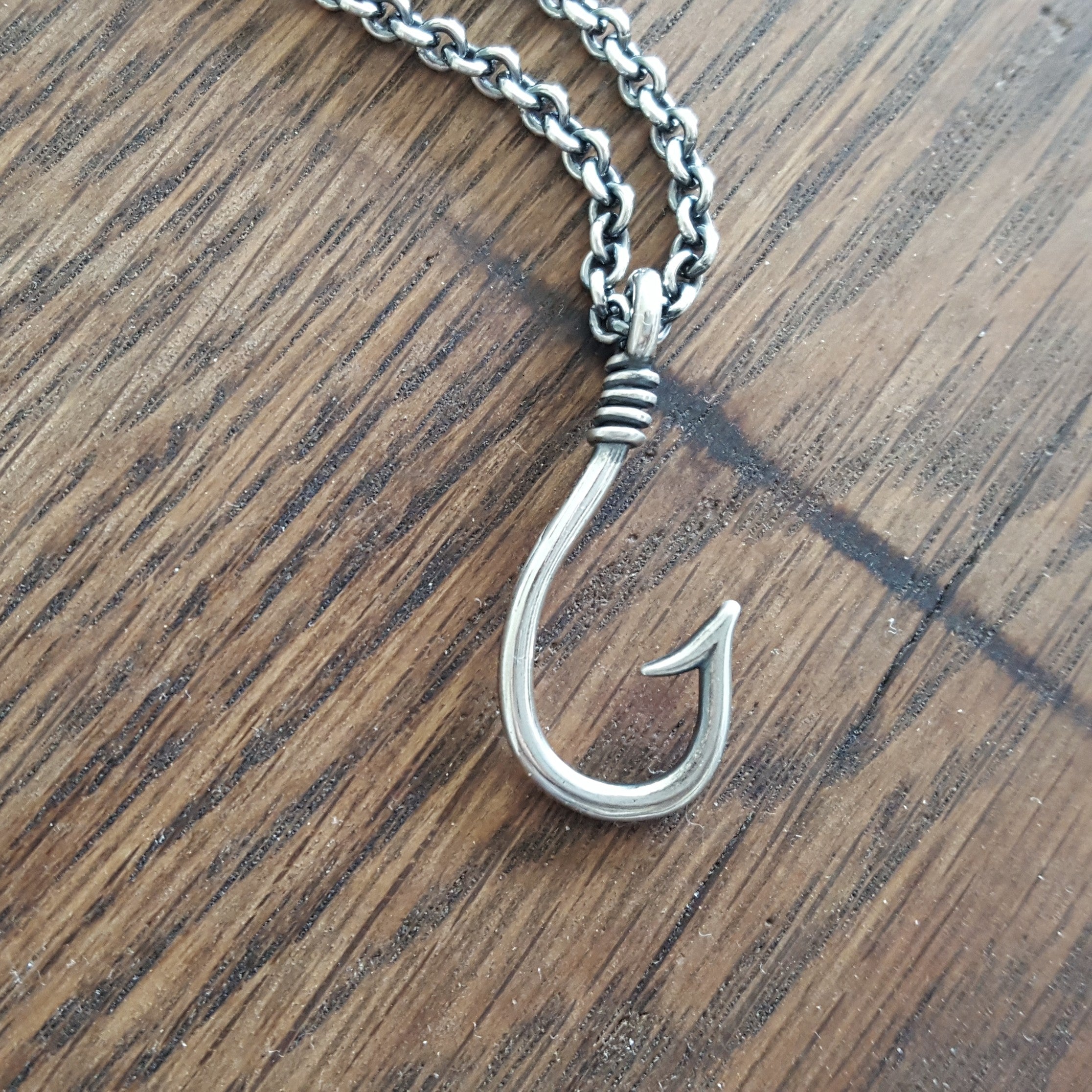 2pcs Men Fish Hook Charm Necklace